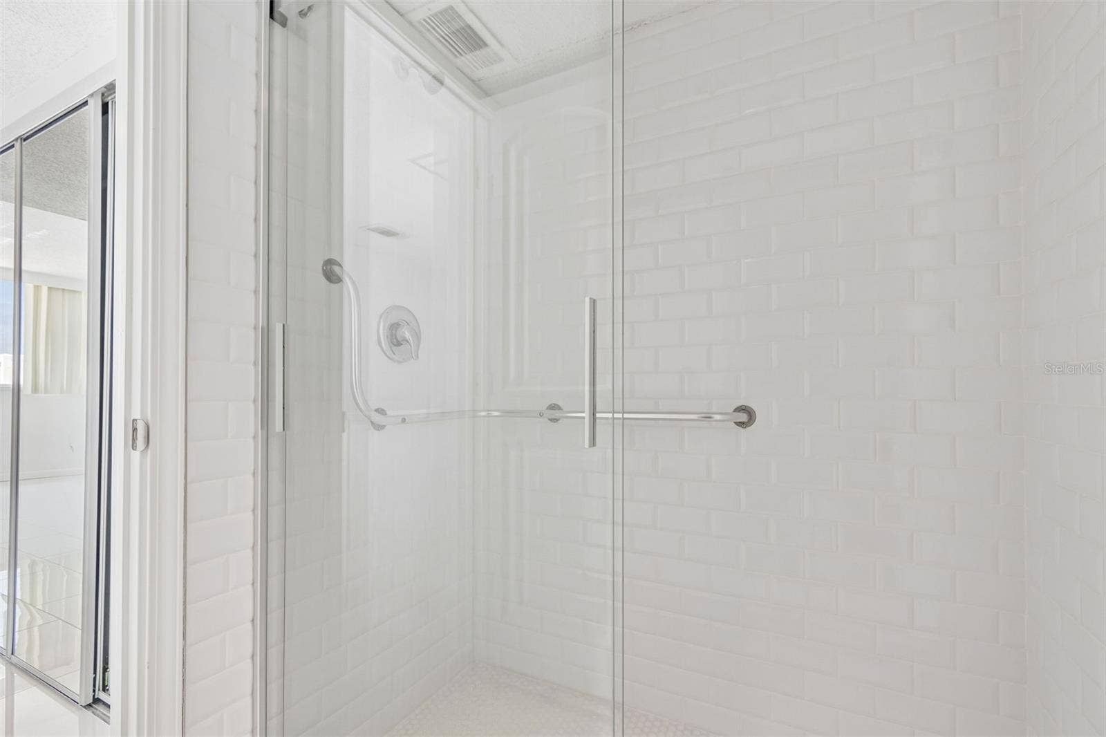 450 TREASURE ISLAND CAUSEWAY, #106, Treasure Island, FL 33706 450 TREASURE ISLAND CAUSEWAY, #106, Treasure Island, FL 33706