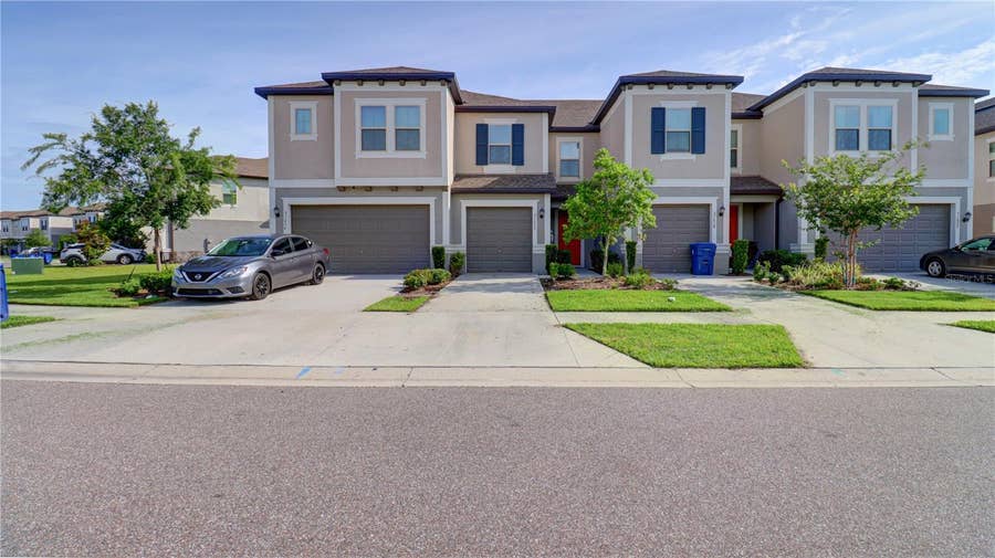 Property photo for 31632 BLUE PASSING LOOP, Wesley Chapel, FL