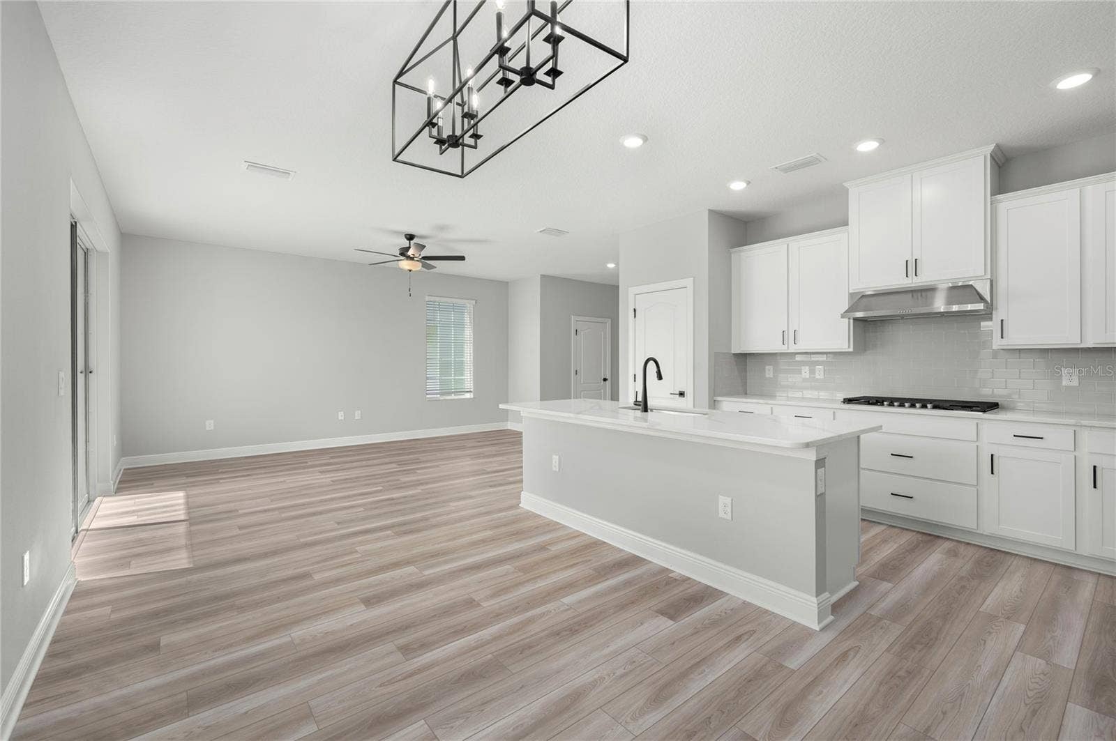 7886 SOMERSWORTH DRIVE, Kissimmee, FL 34747 7886 SOMERSWORTH DRIVE, Kissimmee, FL 34747