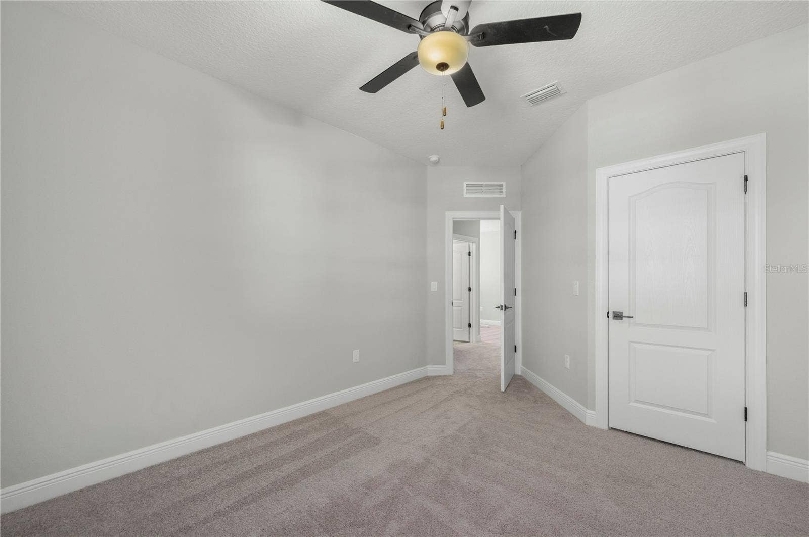7886 SOMERSWORTH DRIVE, Kissimmee, FL 34747 7886 SOMERSWORTH DRIVE, Kissimmee, FL 34747
