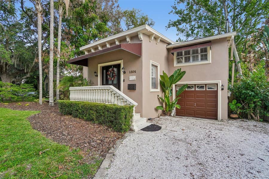 Property photo for 1204 E PARK CIRCLE, Tampa, FL