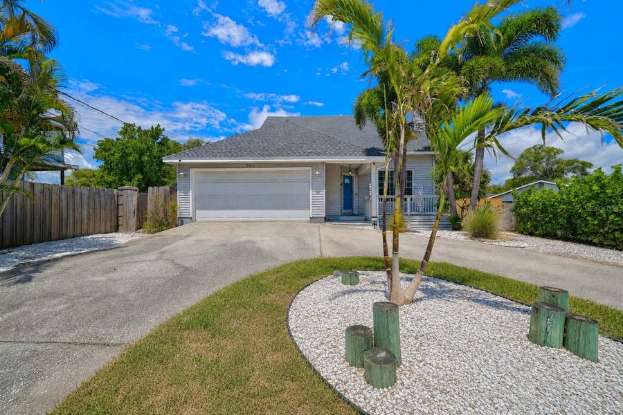 Property photo for 703 RIVERSIDE DRIVE, Tarpon Springs, FL