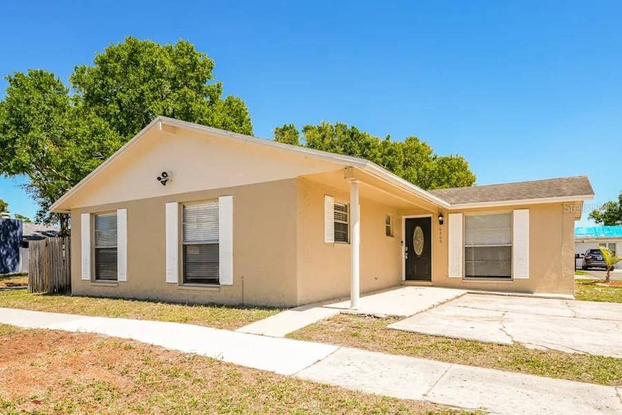 Property photo for 6405 REGATTA COURT, Tampa, FL