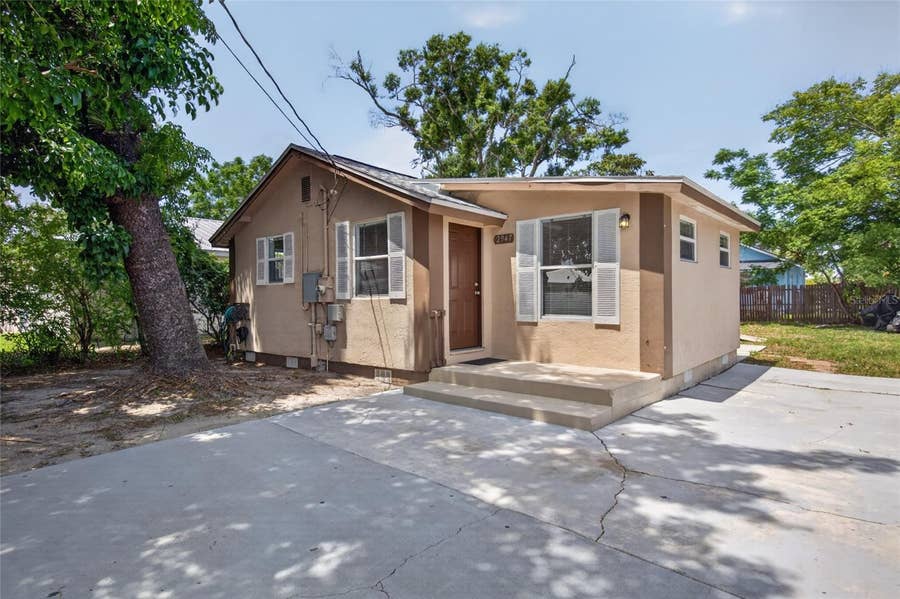 Property photo for 2947 GILLESPIE AVENUE, Sarasota, FL