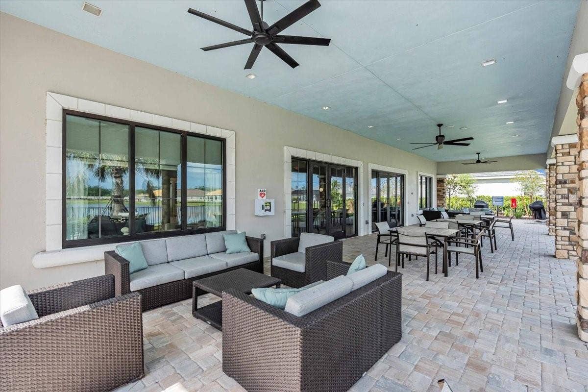 4642 CRESTPOINT WAY, Palmetto, FL 34221 4642 CRESTPOINT WAY, Palmetto, FL 34221