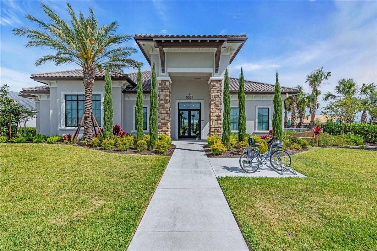 4642 CRESTPOINT WAY, Palmetto, FL 34221 4642 CRESTPOINT WAY, Palmetto, FL 34221