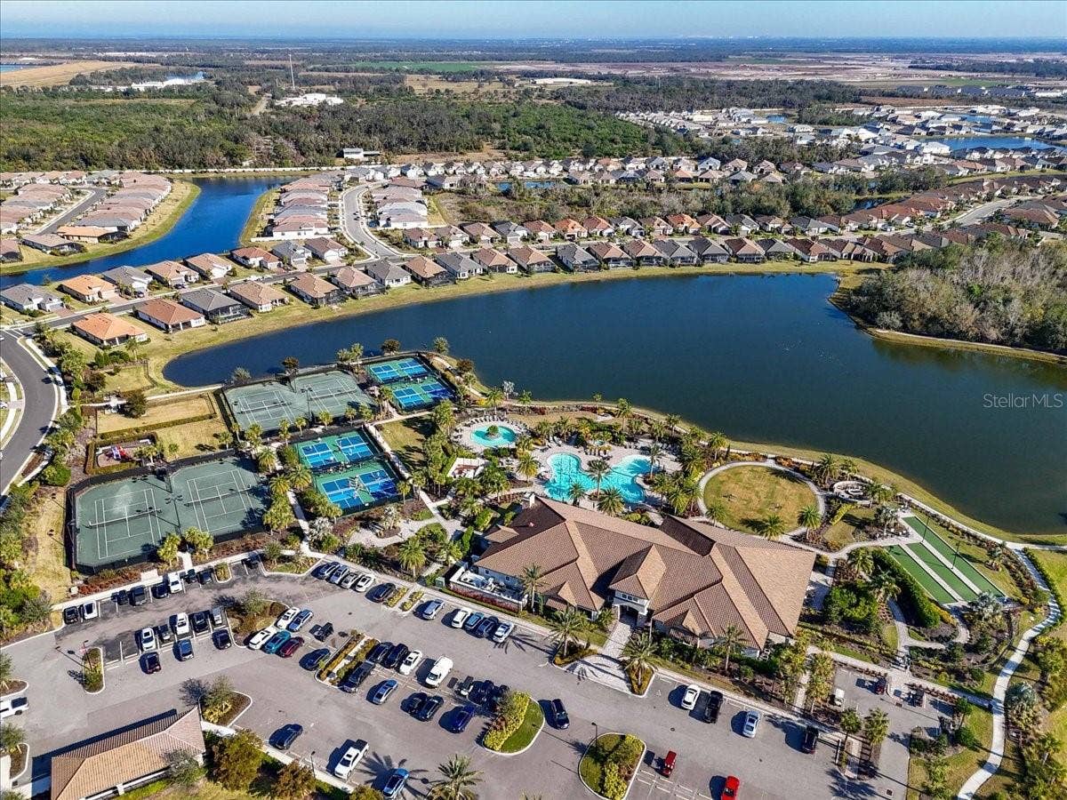 4642 CRESTPOINT WAY, Palmetto, FL 34221 4642 CRESTPOINT WAY, Palmetto, FL 34221