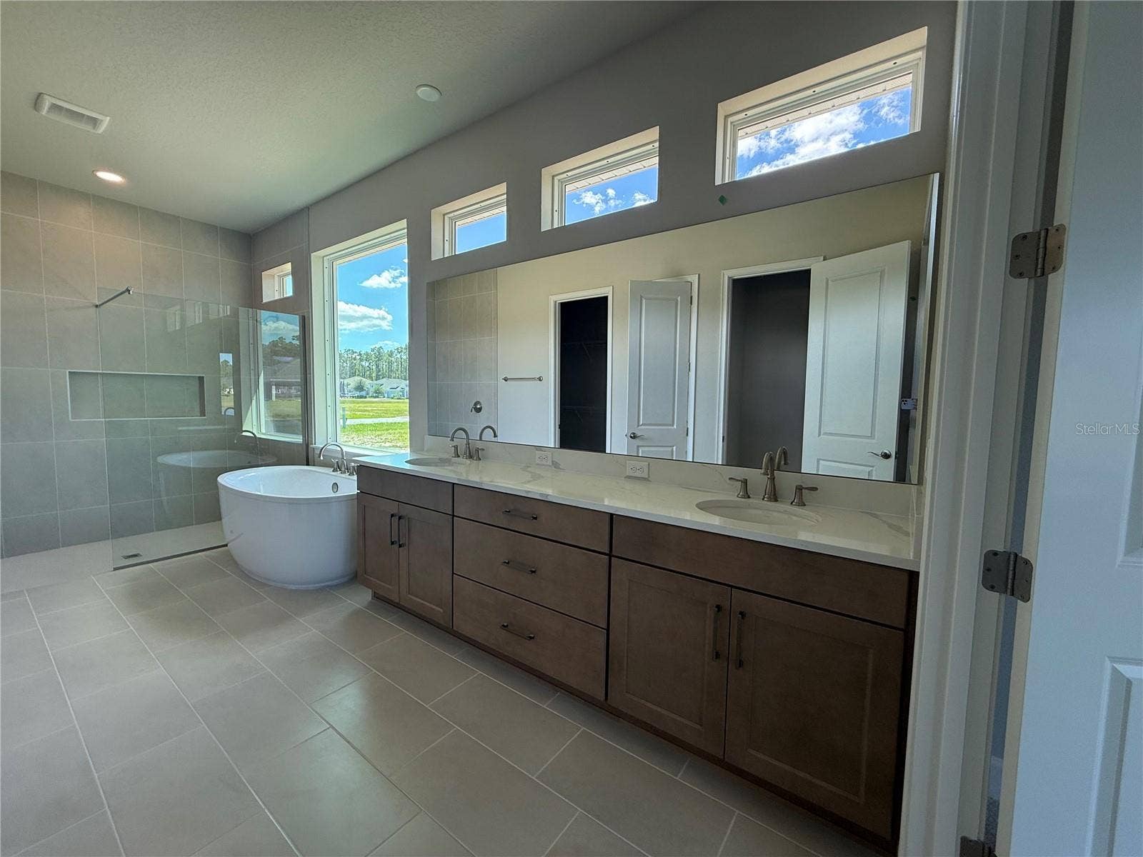 9 NEWCASTLE LANE, Ormond Beach, FL 32174
