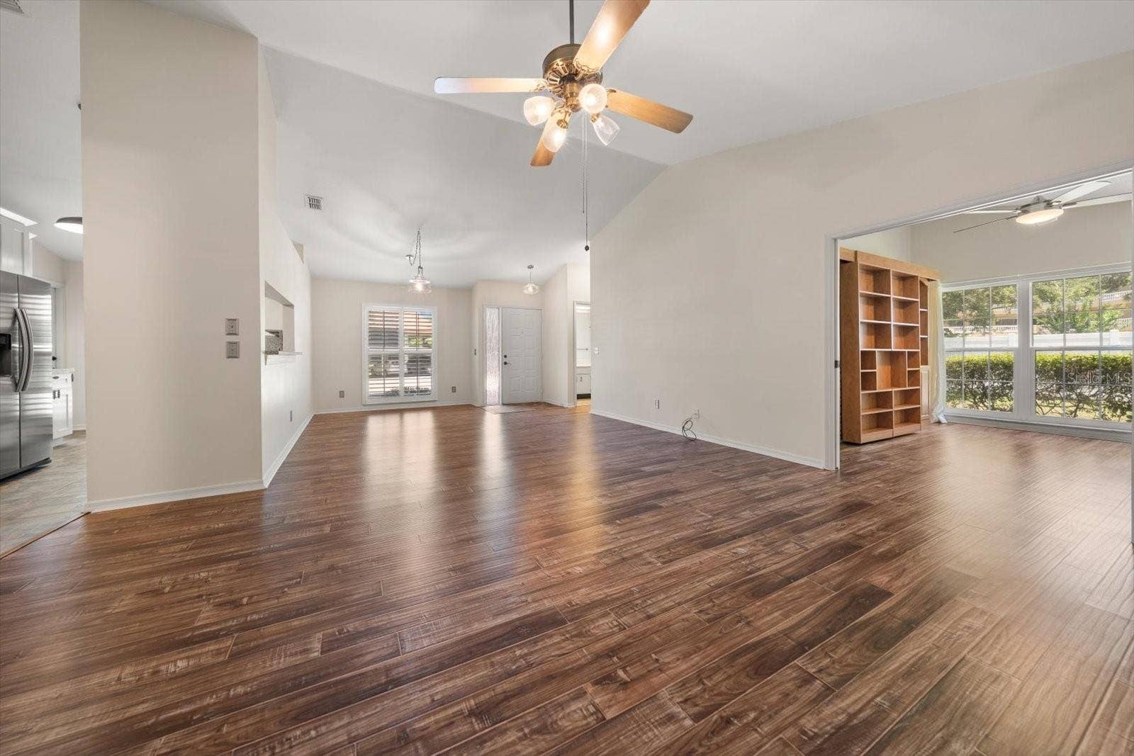 2069 LAKEVIEW DRIVE, Clearwater, FL 33763