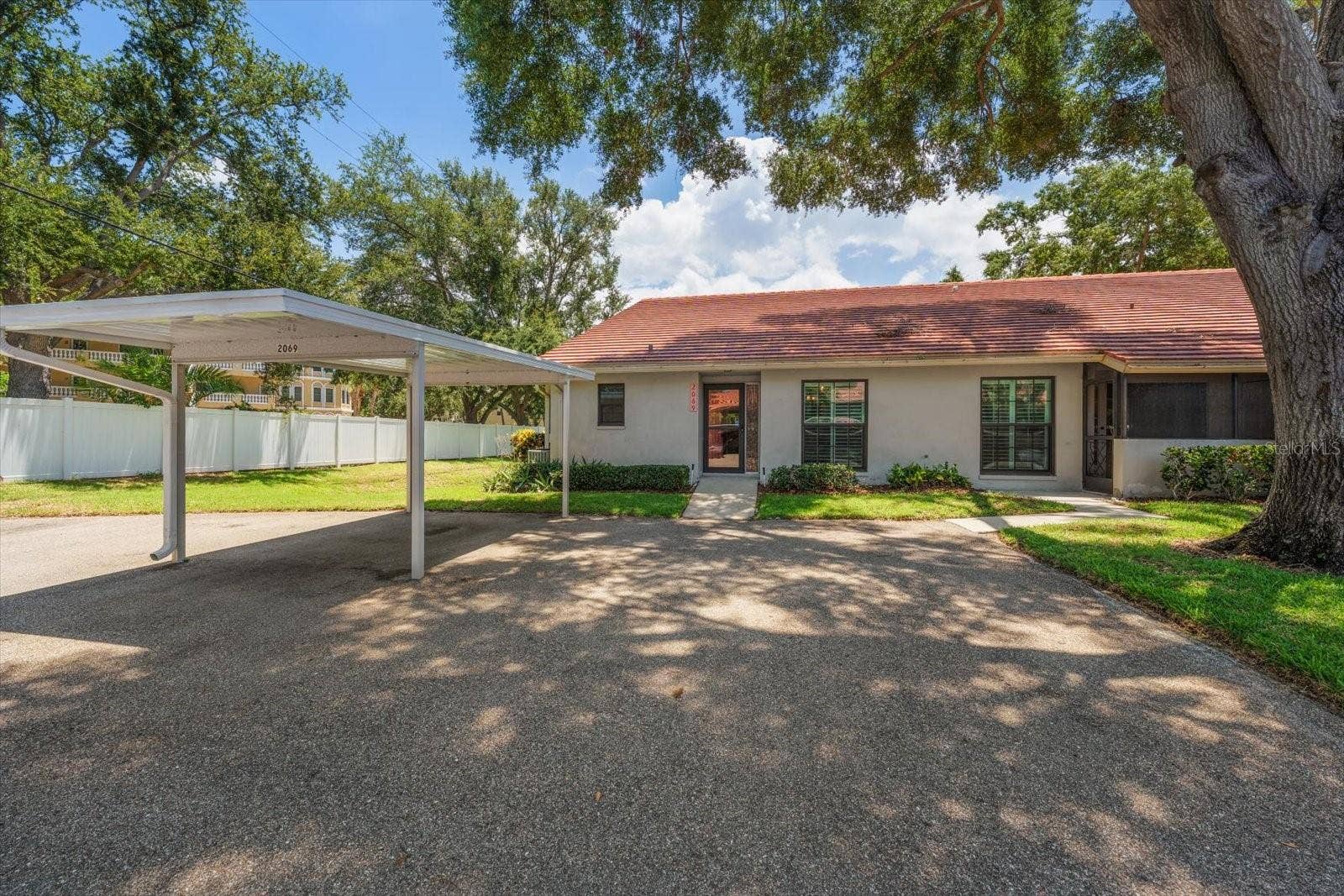 2069 LAKEVIEW DRIVE, Clearwater, FL 33763