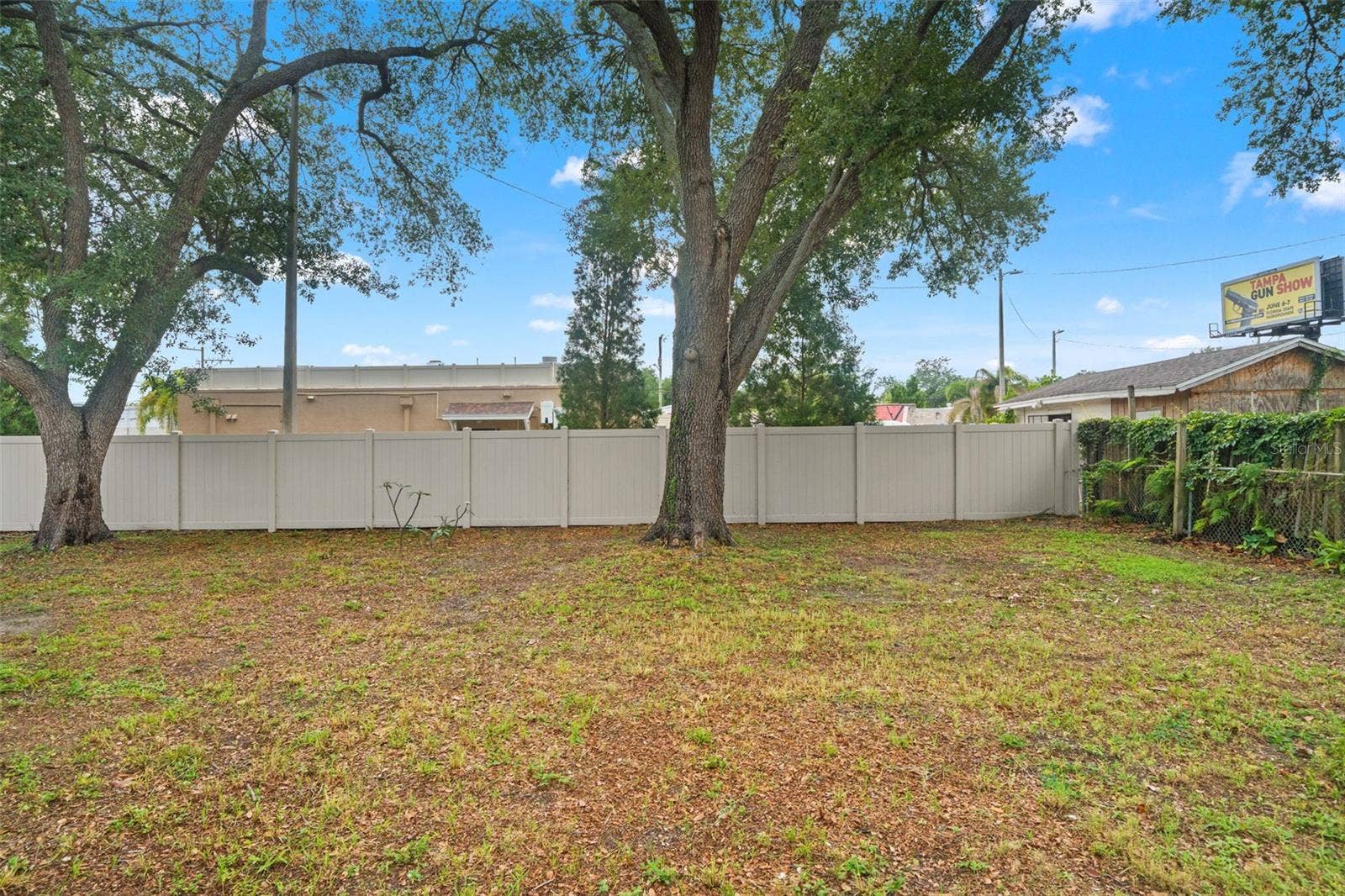102 W NORTH STREET, Tampa, FL 33604 102 W NORTH STREET, Tampa, FL 33604
