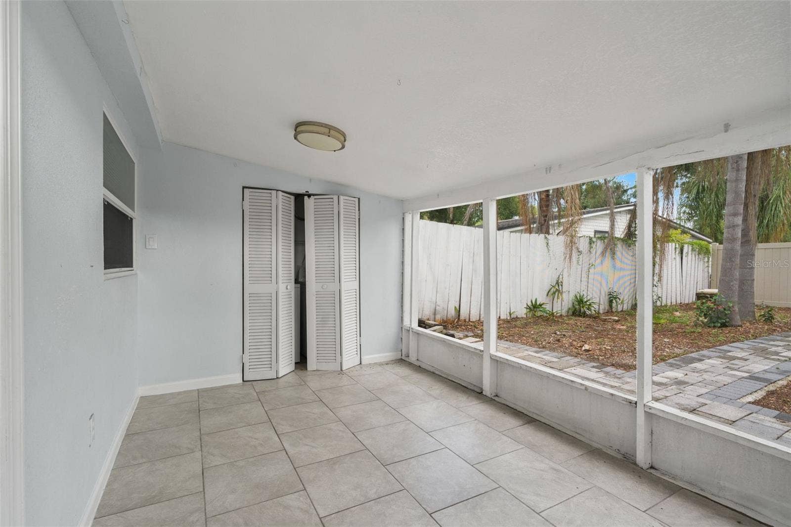 102 W NORTH STREET, Tampa, FL 33604 102 W NORTH STREET, Tampa, FL 33604