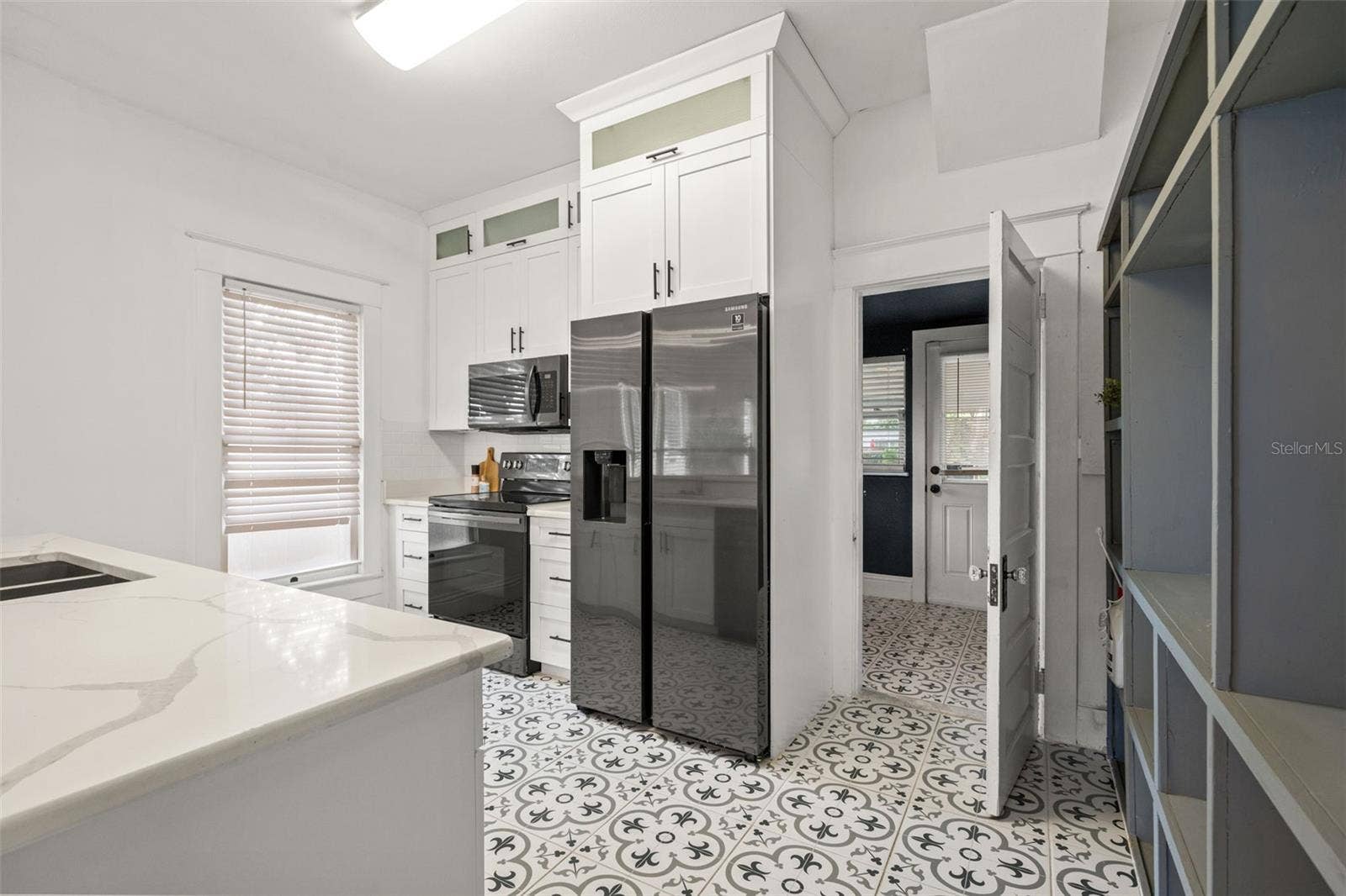 102 W NORTH STREET, Tampa, FL 33604 102 W NORTH STREET, Tampa, FL 33604