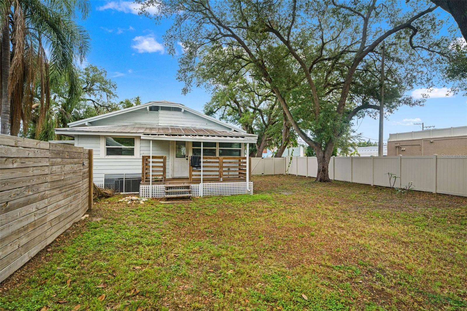 102 W NORTH STREET, Tampa, FL 33604 102 W NORTH STREET, Tampa, FL 33604