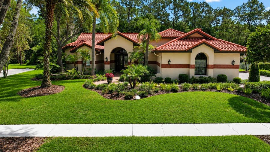 Property photo for 8944 MAGNOLIA CHASE CIRCLE, Tampa, FL