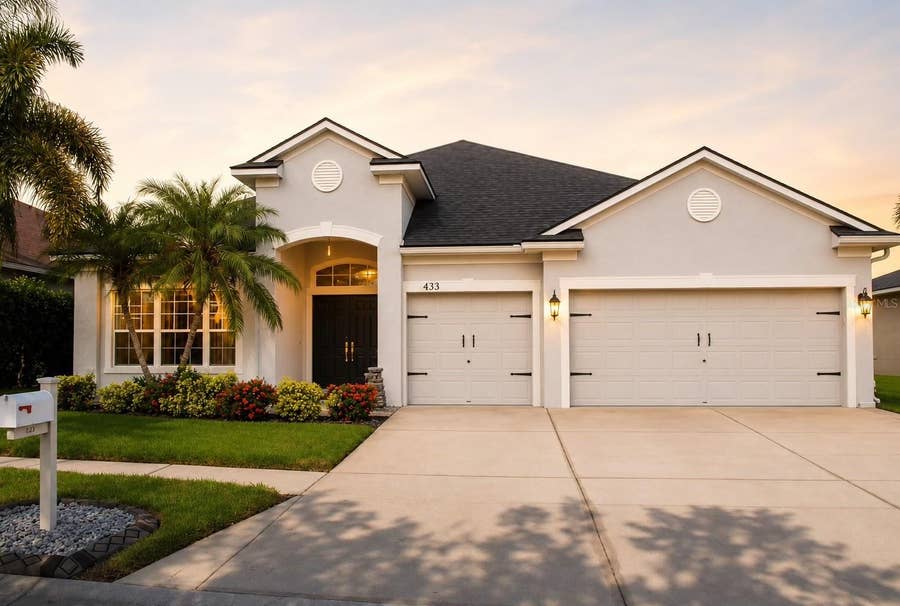 Property photo for 433 YORK DALE DRIVE, Ruskin, FL