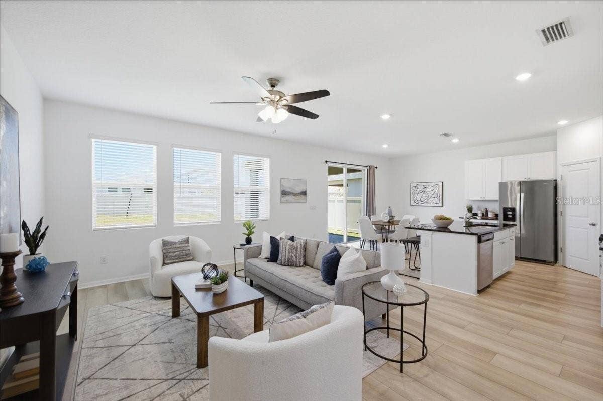 5718 LOS ROBLES COURT, Palmetto, FL 34221 Tons of Natural Light