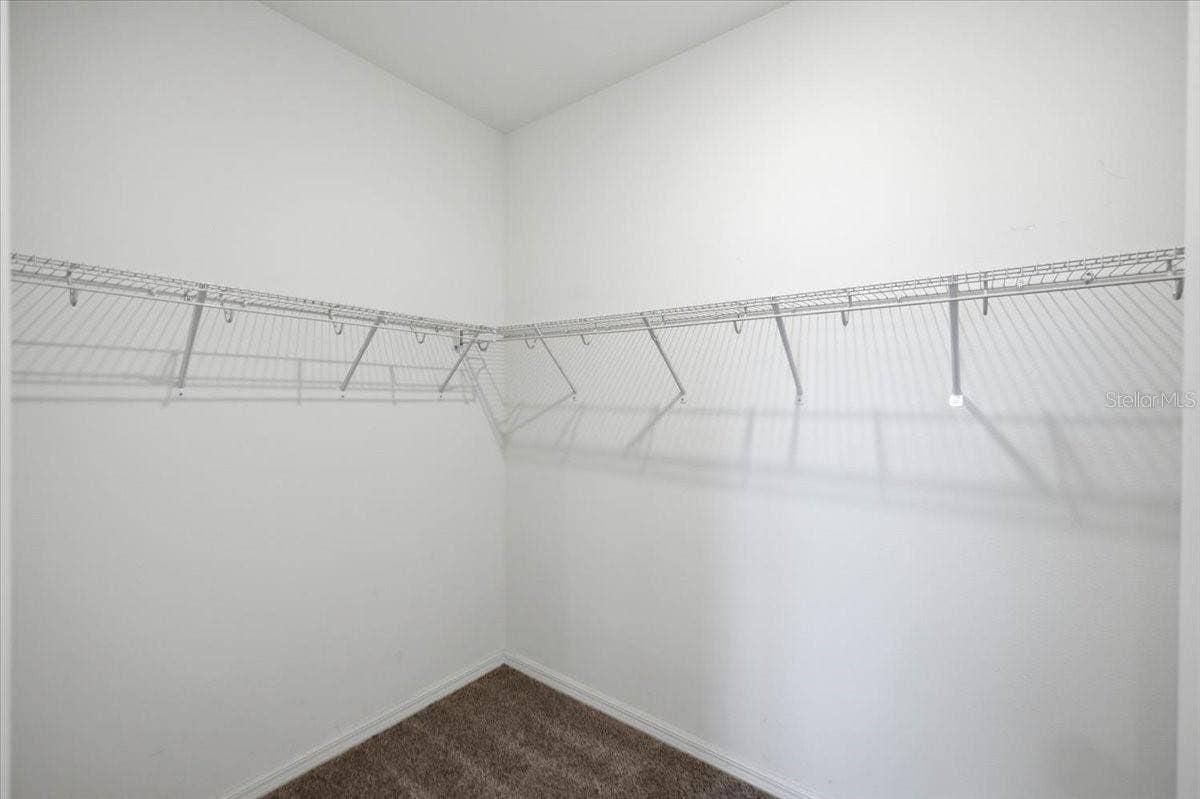 5718 LOS ROBLES COURT, Palmetto, FL 34221 Walk-In Closet