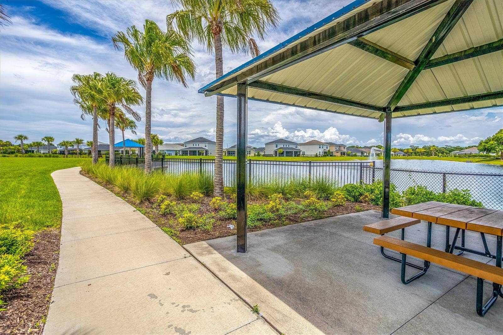 5718 LOS ROBLES COURT, Palmetto, FL 34221 Walking Trails