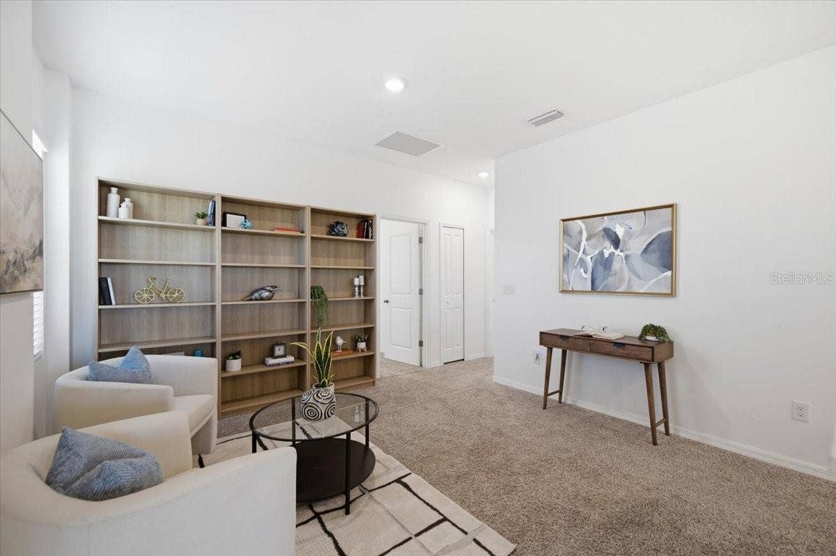 5718 LOS ROBLES COURT, Palmetto, FL 34221 HUGE 15'10"x 16' Upstairs Loft Bonus/Flex Space