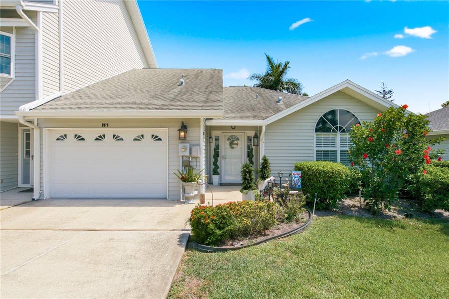 Property photo for 11722 CURRIE LANE, #H1, Largo, FL
