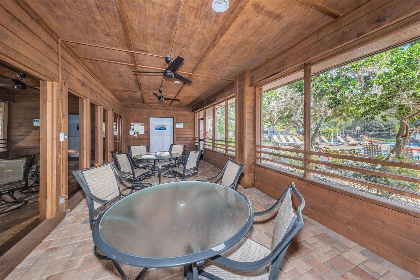 2205 LENNOX ROAD E, #2205, Palm Harbor, FL 34683 Clubhouse Sun Room
