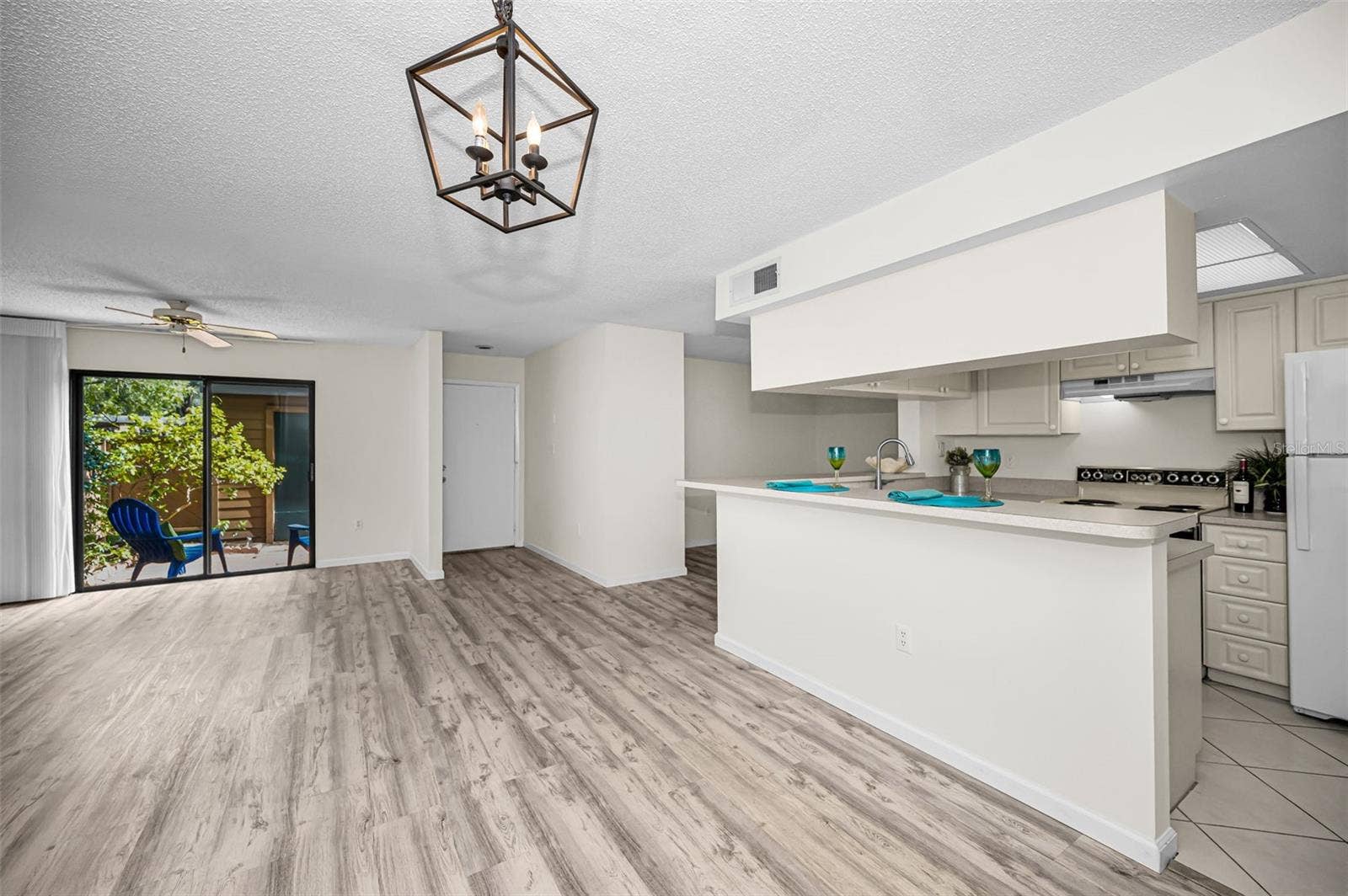 2205 LENNOX ROAD E, #2205, Palm Harbor, FL 34683 2205 LENNOX ROAD E, #2205, Palm Harbor, FL 34683