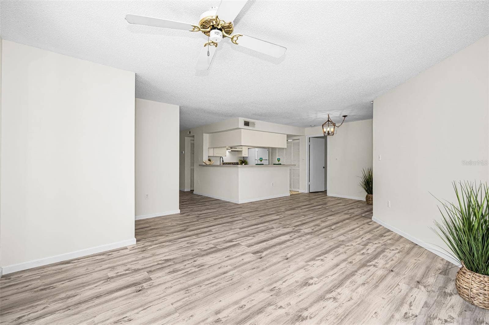 2205 LENNOX ROAD E, #2205, Palm Harbor, FL 34683 2205 LENNOX ROAD E, #2205, Palm Harbor, FL 34683