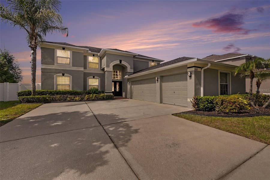 Property photo for 4227 BALINGTON DRIVE, Valrico, FL