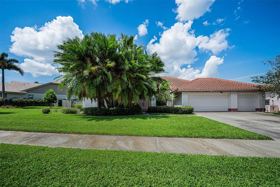 Property photo for 107 WOODCREEK DRIVE S, Safety Harbor, FL