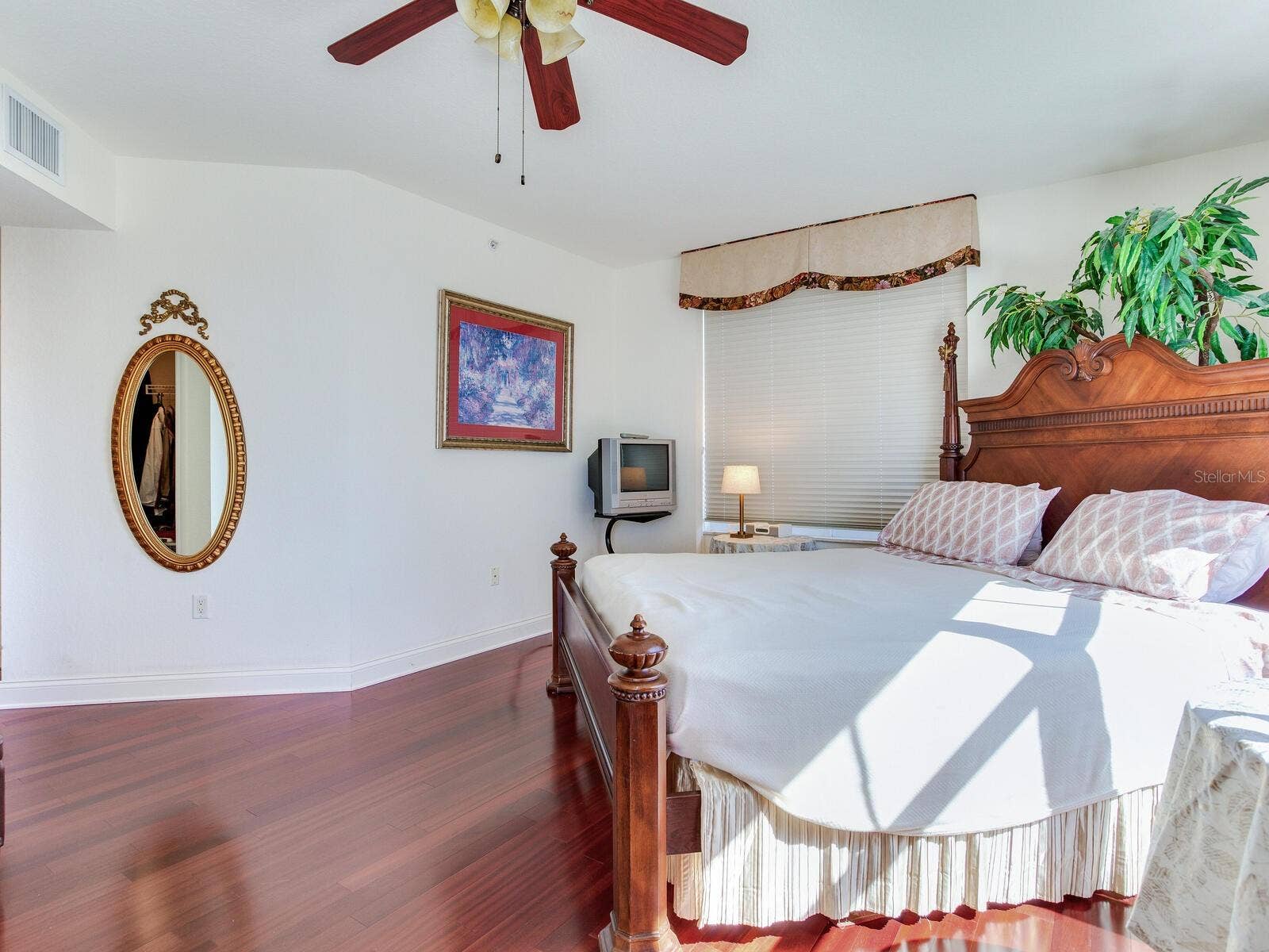 11 SAN MARCO STREET, #807, Clearwater Beach, FL 33767 11 SAN MARCO STREET, #807, Clearwater Beach, FL 33767