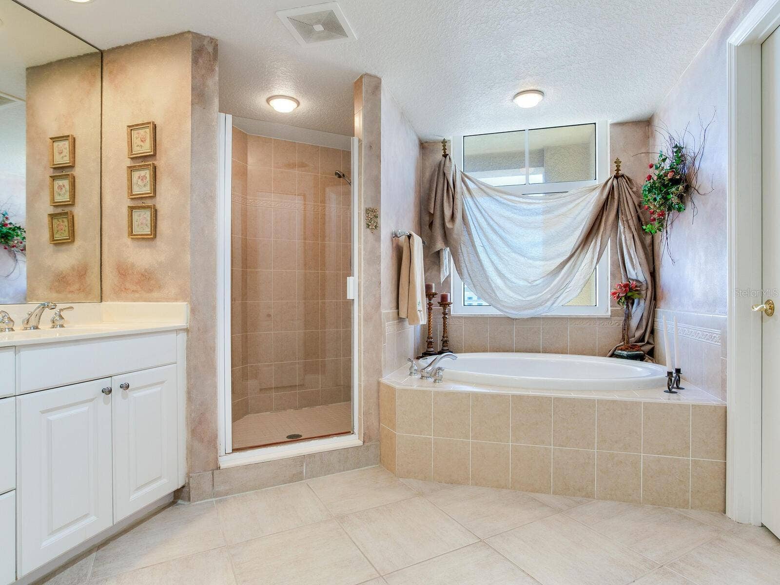11 SAN MARCO STREET, #807, Clearwater Beach, FL 33767 11 SAN MARCO STREET, #807, Clearwater Beach, FL 33767
