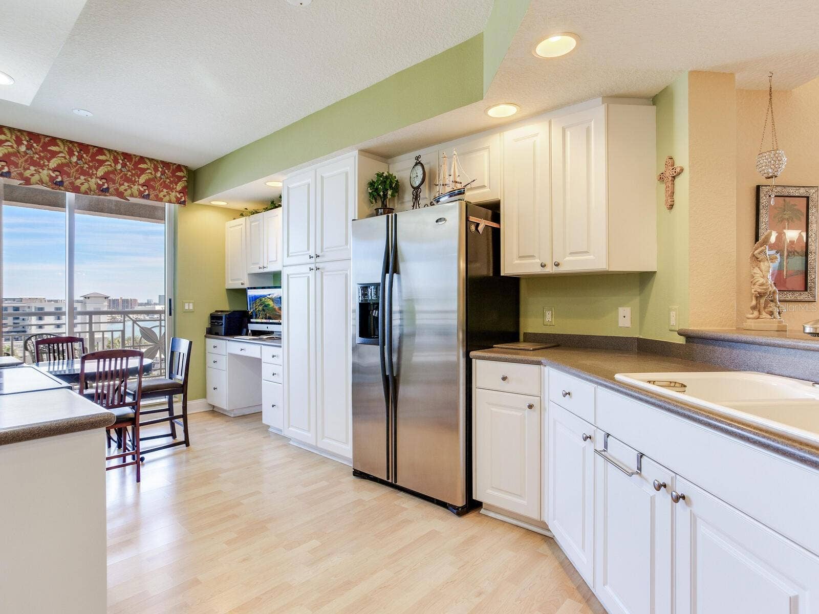 11 SAN MARCO STREET, #807, Clearwater Beach, FL 33767 11 SAN MARCO STREET, #807, Clearwater Beach, FL 33767