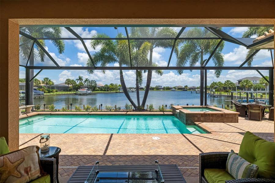 Property photo for 5216 LAKE OVERLOOK AVENUE, Bradenton, FL