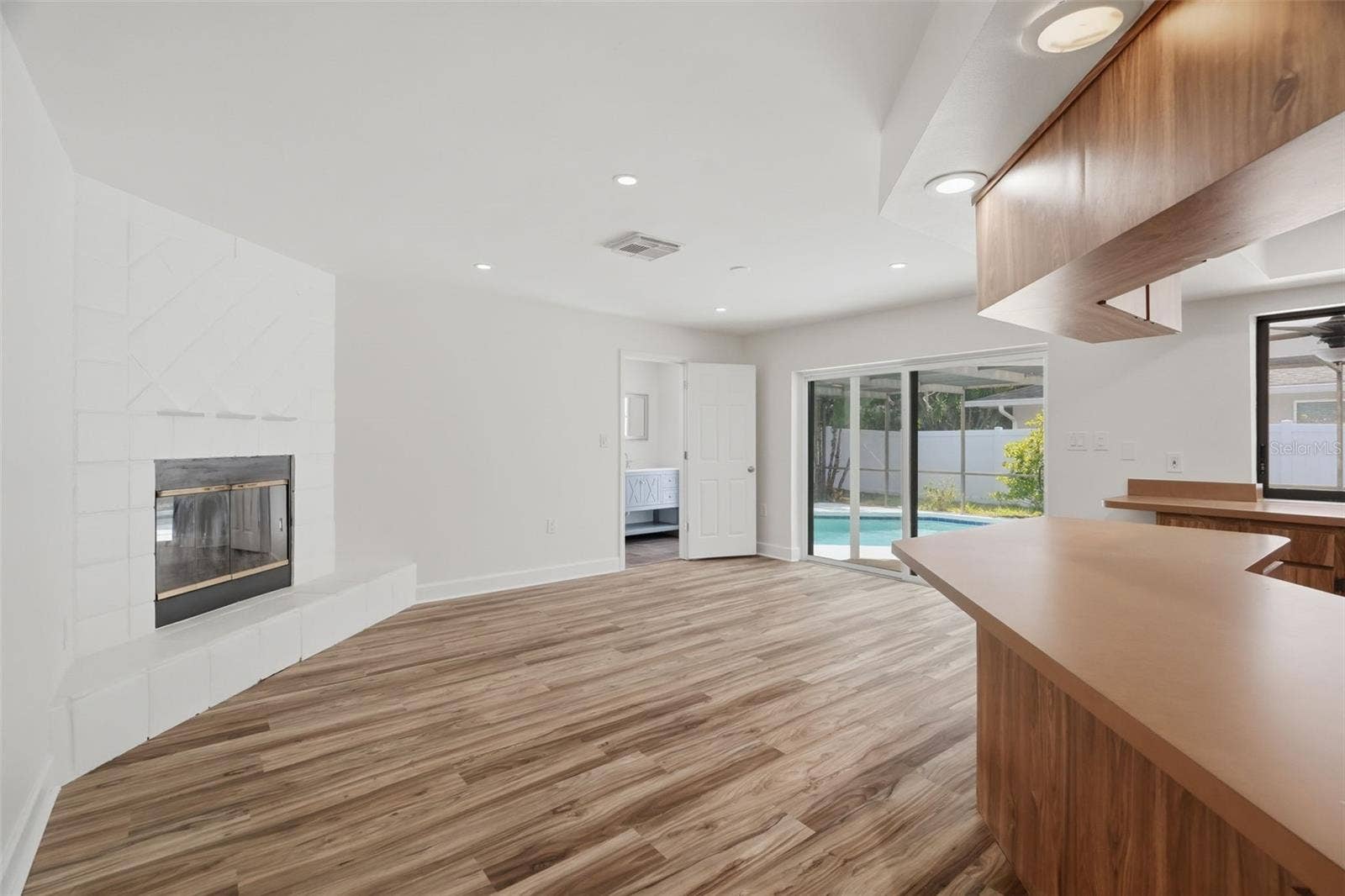 104 NESTLEBRANCH DRIVE, Safety Harbor, FL 34695 Family Room