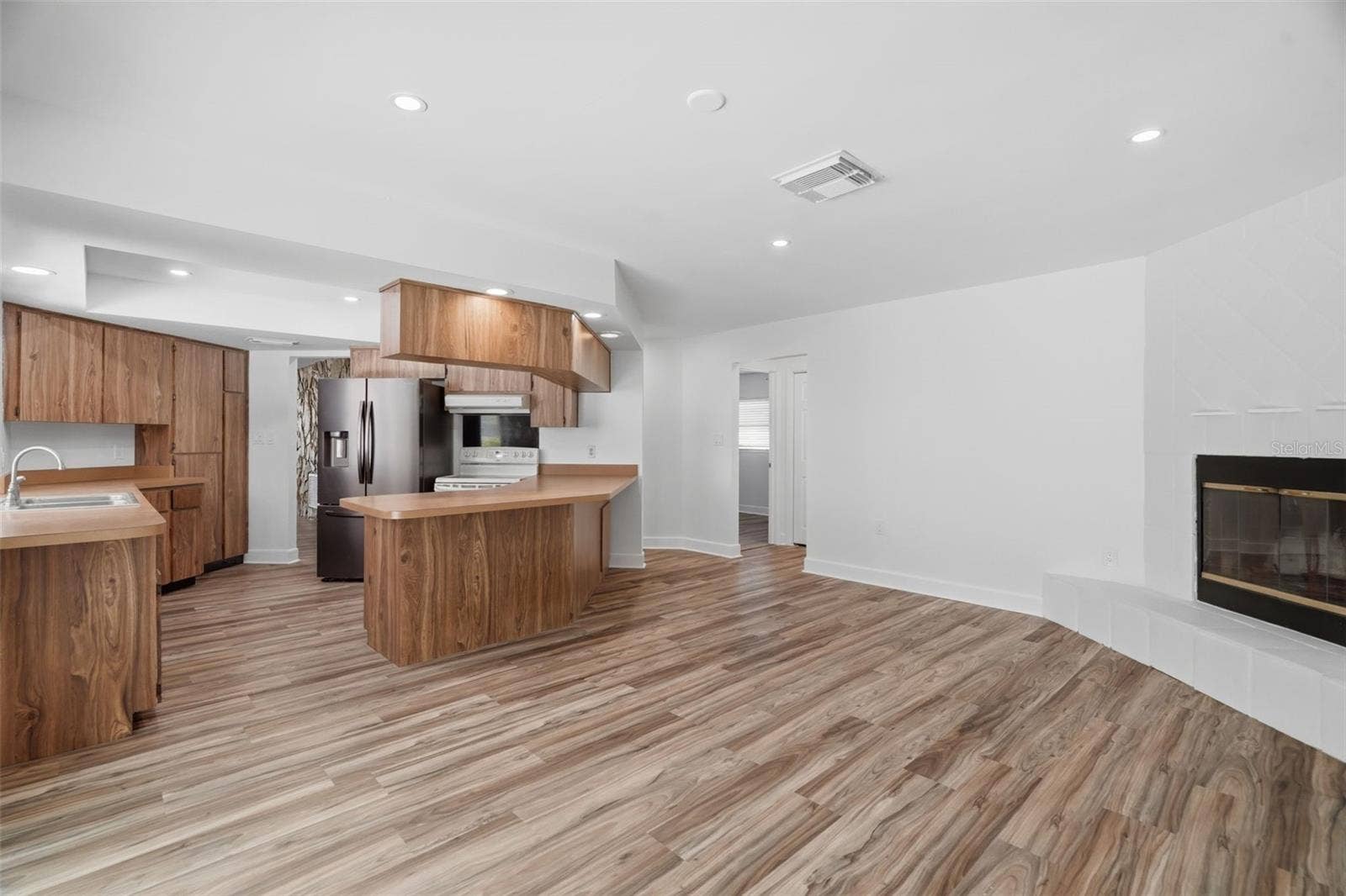 104 NESTLEBRANCH DRIVE, Safety Harbor, FL 34695 104 NESTLEBRANCH DRIVE, Safety Harbor, FL 34695