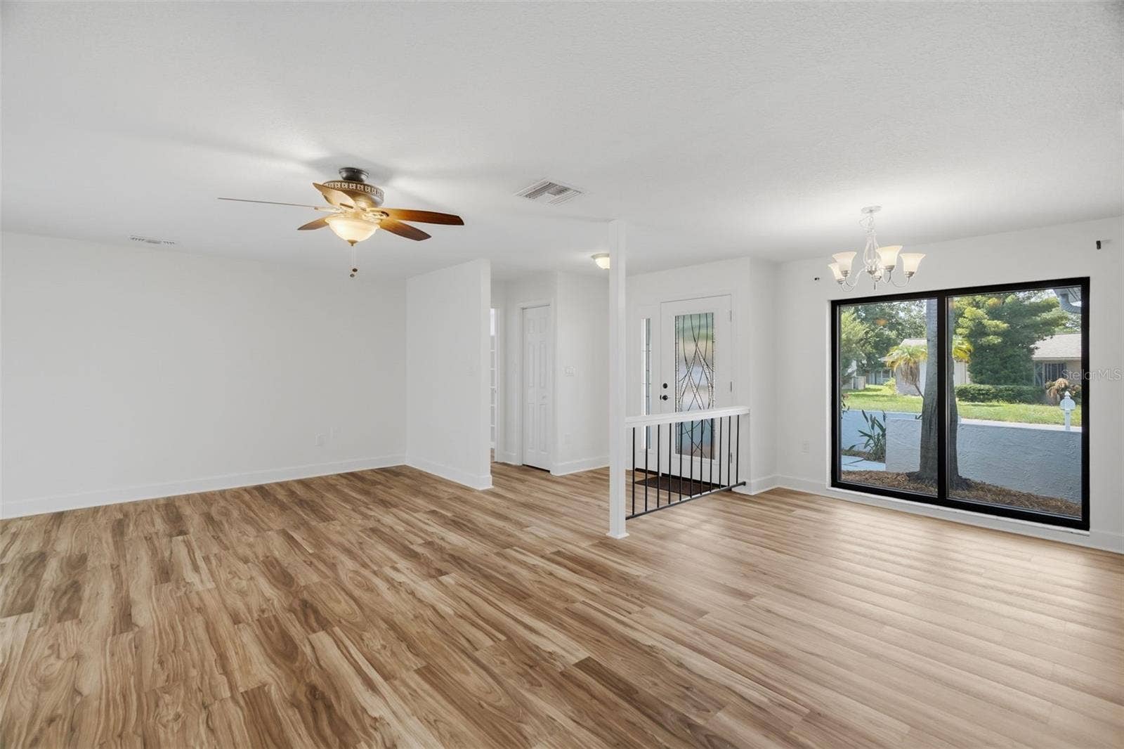104 NESTLEBRANCH DRIVE, Safety Harbor, FL 34695 Dining Room/Living Room