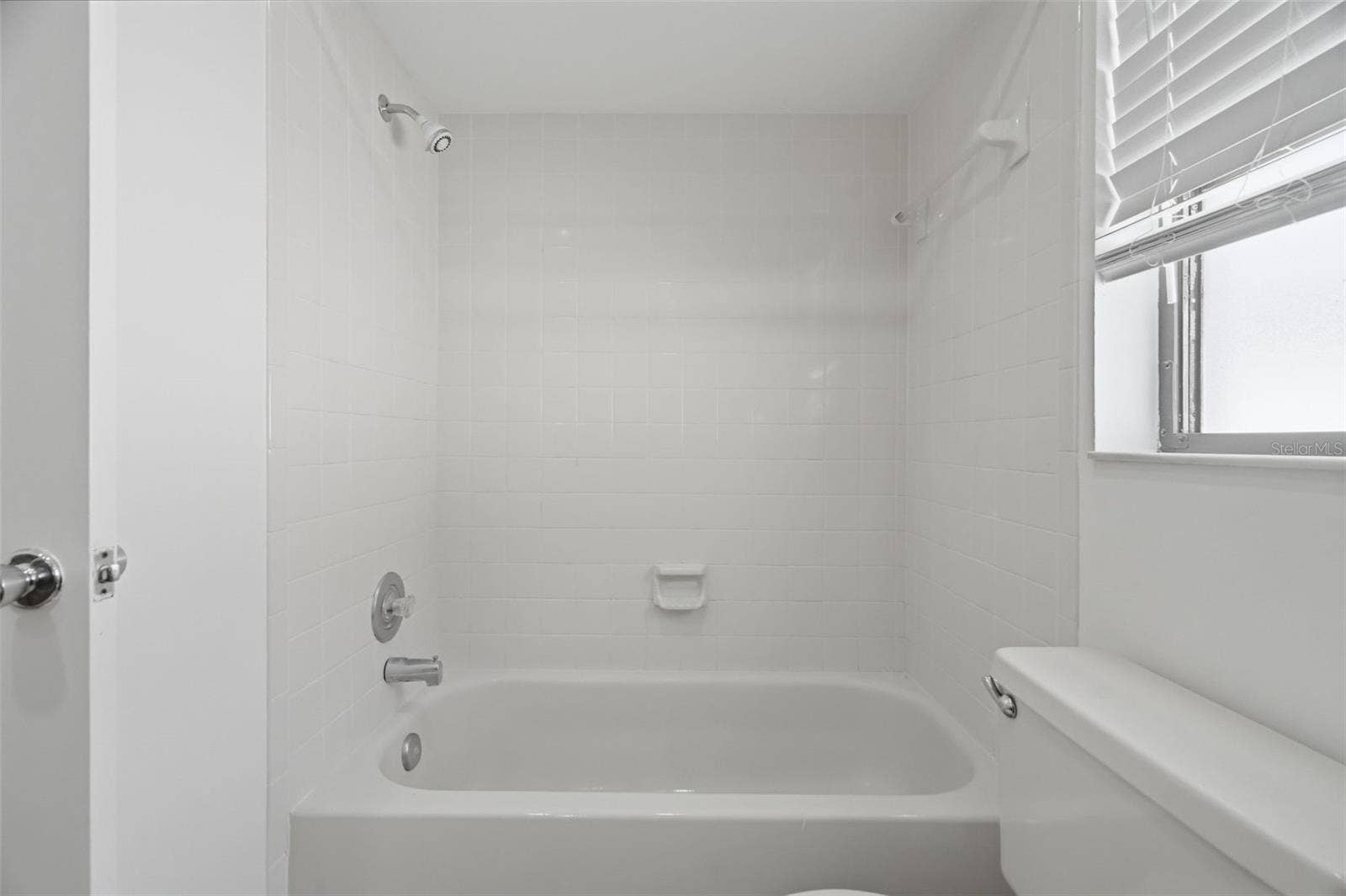 104 NESTLEBRANCH DRIVE, Safety Harbor, FL 34695 Bathroom 2
