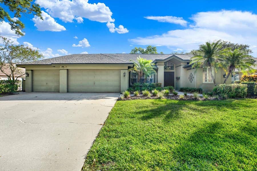 Property photo for 631 HOUSE WREN CIRCLE, Palm Harbor, FL