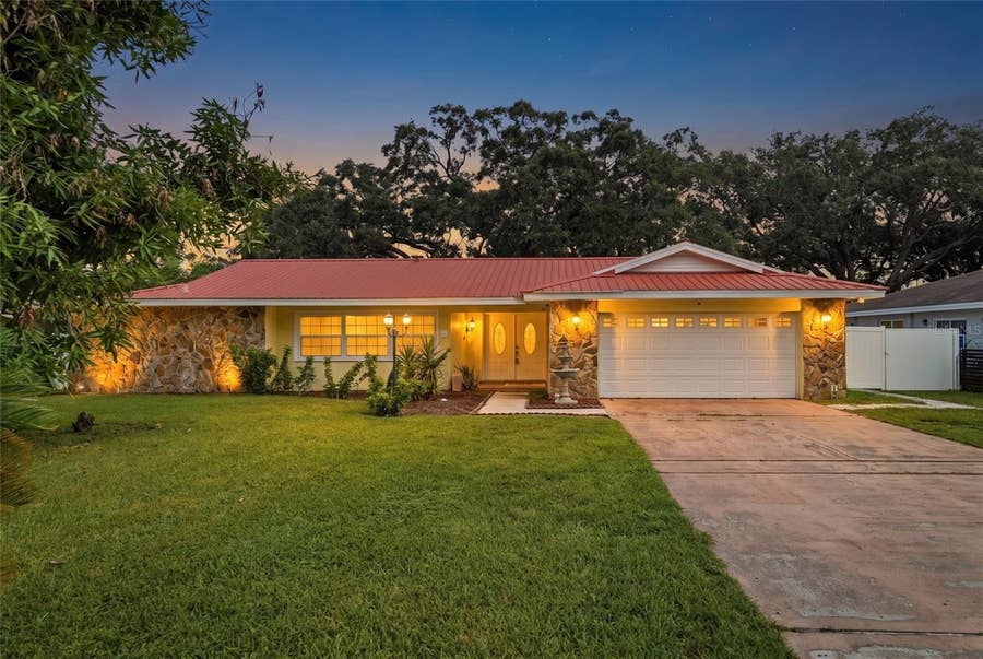 Property photo for 1514 BURNING TREE LANE, Brandon, FL