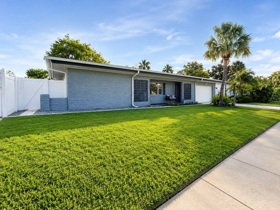 Property photo for 6004 MEMORIAL HIGHWAY, Tampa, FL
