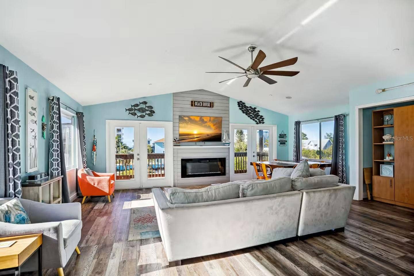 12201 GULF BOULEVARD, Treasure Island, FL 33706 12201 GULF BOULEVARD, Treasure Island, FL 33706