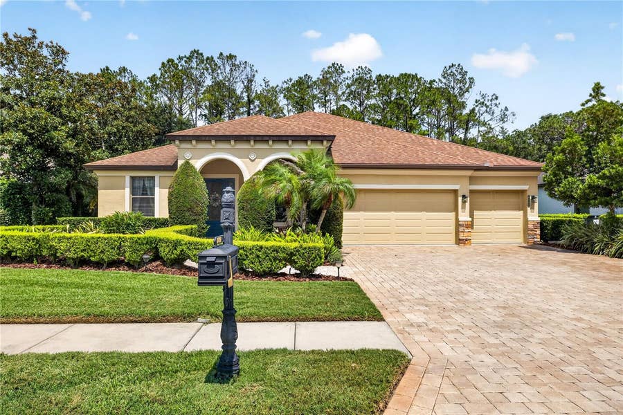 Property photo for 4726 LAGO VISTA CIRCLE, Land O Lakes, FL