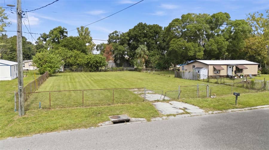 Property photo for 5013 DACCA DRIVE, Tampa, FL