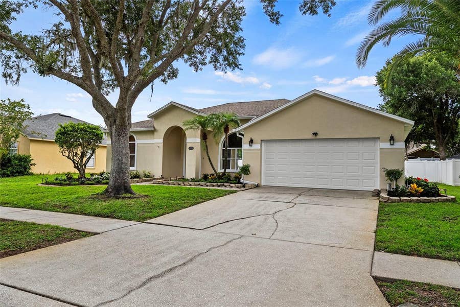 Property photo for 19811 WYNDHAM LAKES DRIVE, Odessa, FL