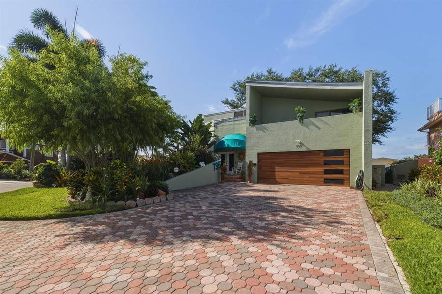 Property photo for 735 79TH CIRCLE S, St Petersburg, FL