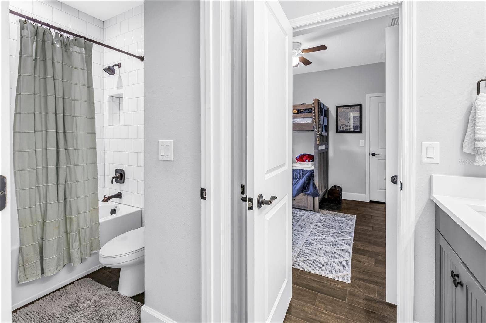 Guest bedroom Jack and Jill bathroom.