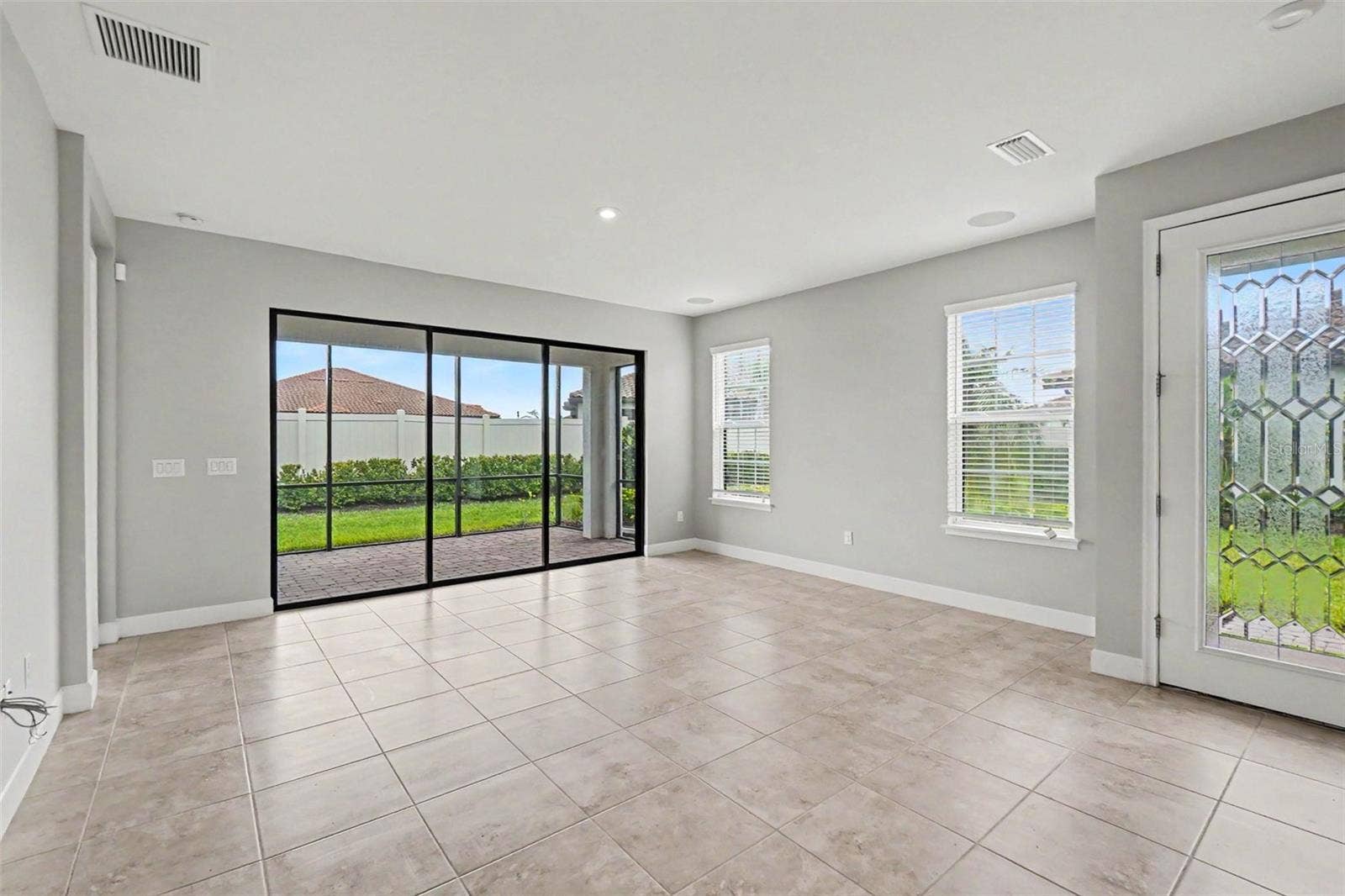 10930 WENDOVER DRIVE, Palmetto, FL 34221 10930 WENDOVER DRIVE, Palmetto, FL 34221