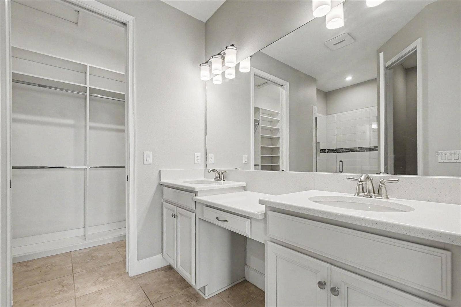 10930 WENDOVER DRIVE, Palmetto, FL 34221 10930 WENDOVER DRIVE, Palmetto, FL 34221