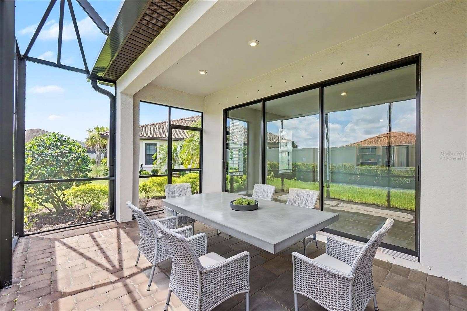 10930 WENDOVER DRIVE, Palmetto, FL 34221 Virtually Staged